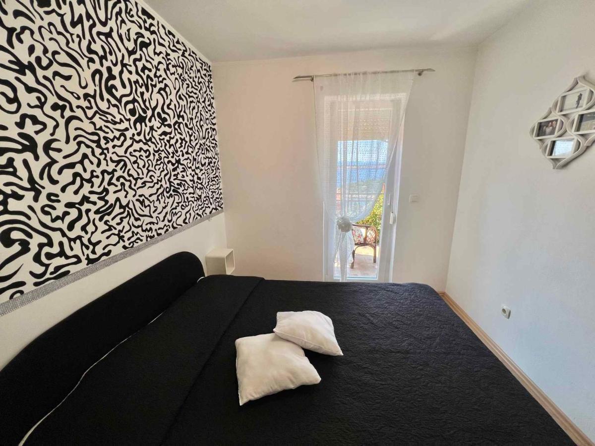 Apartments In Dramalj 45034 Esterno foto