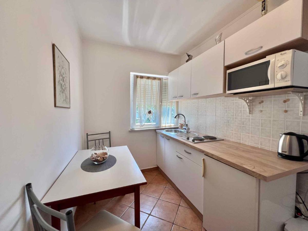 Apartments In Dramalj 45034 Esterno foto